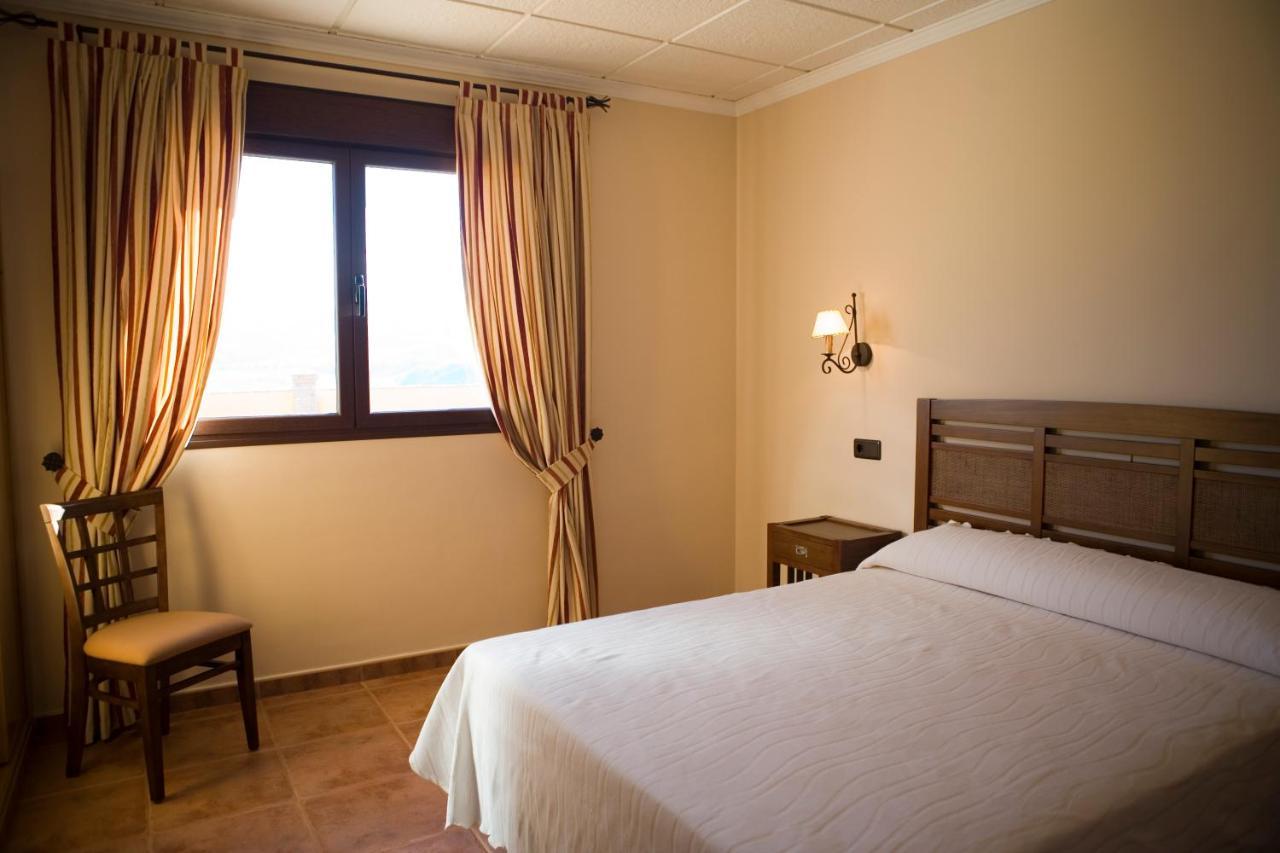 Hotel-Restaurante Cerrillo San Marcos Diezma 外观 照片