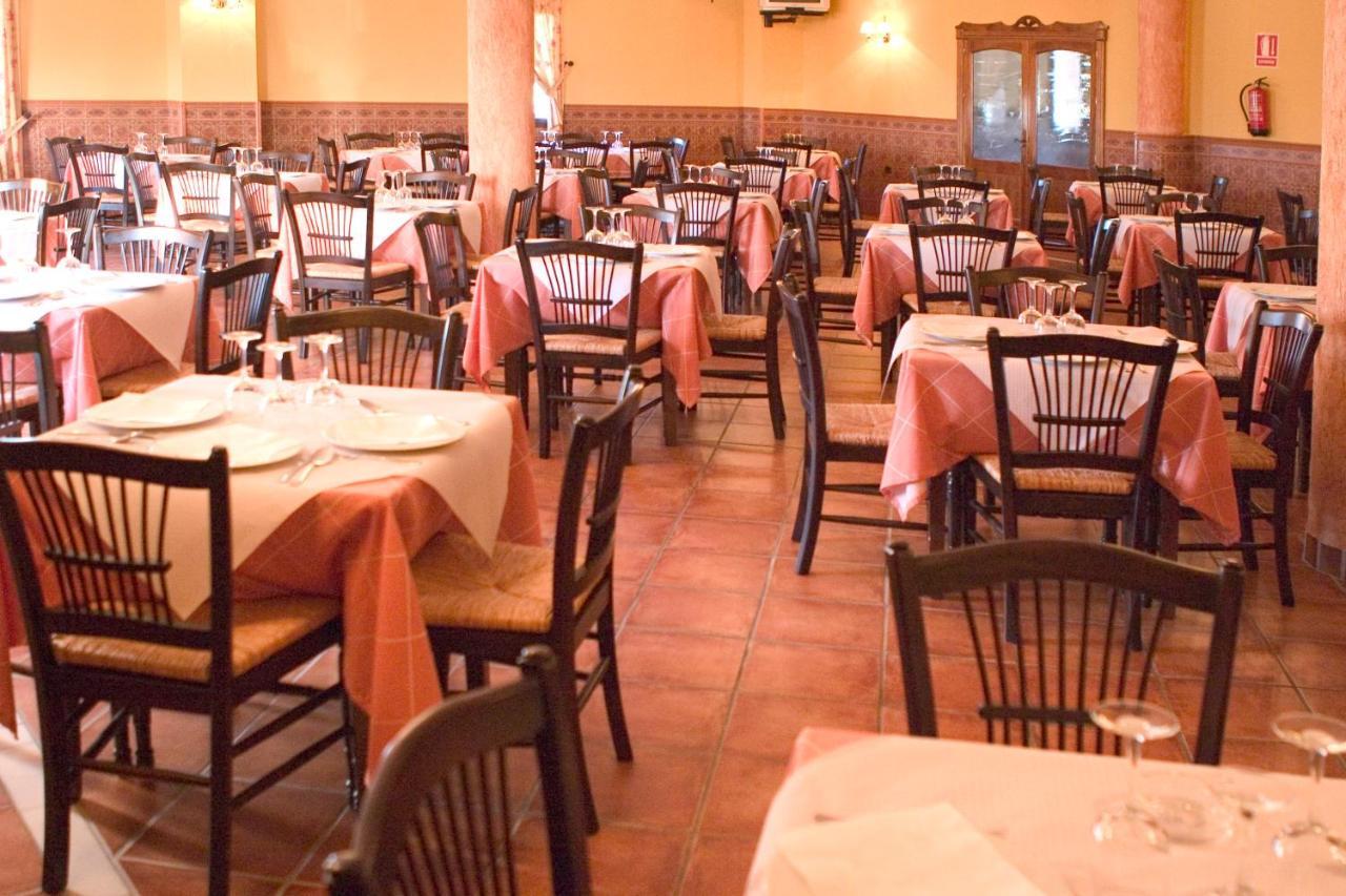 Hotel-Restaurante Cerrillo San Marcos Diezma 外观 照片
