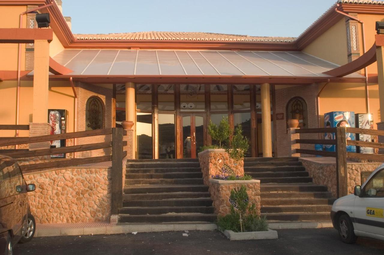 Hotel-Restaurante Cerrillo San Marcos Diezma 外观 照片