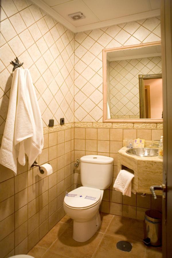 Hotel-Restaurante Cerrillo San Marcos Diezma 外观 照片