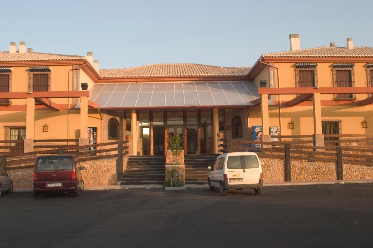 Hotel-Restaurante Cerrillo San Marcos Diezma 外观 照片